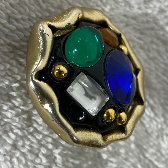 Vintage Handmade Round Plastic  Bejewelled Clip On Earrings - Picture 4 of 10